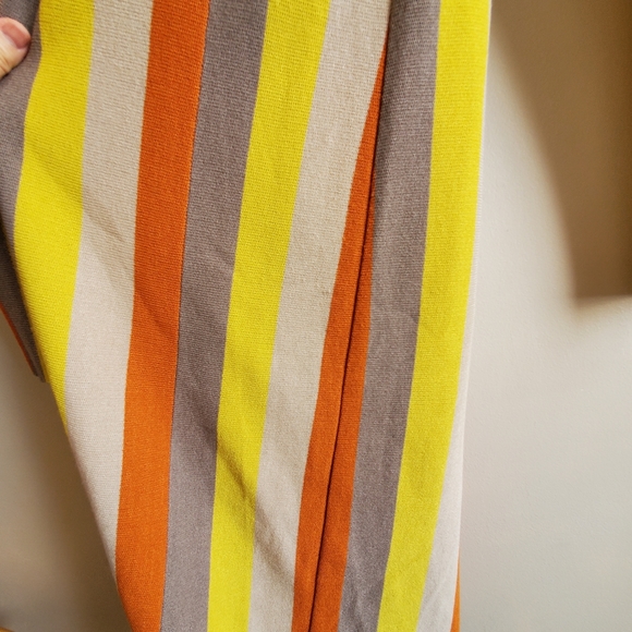 Vakko Women Collar Sweater Cardigan with hook, orange, yellow and tan stripes - Picture 11 of 14